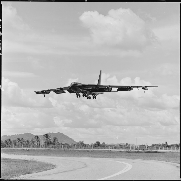 Plane landing at U-Tapao Airfield
